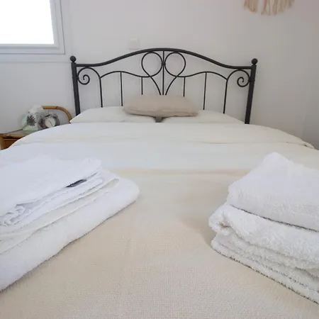 Cozy Home-away-from-home In Apartman *