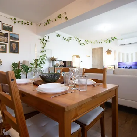 Cozy Home-away-from-home In * Nicosia
