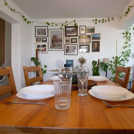 Cozy Home-away-from-home In Apartman Nicosia